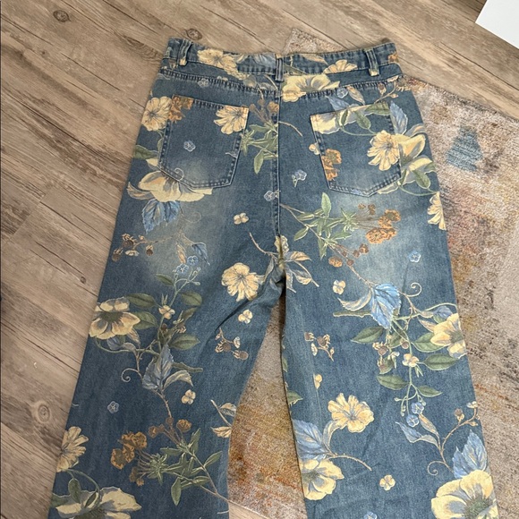 Floral Straight Leg Jeans - Picture 2 of 3